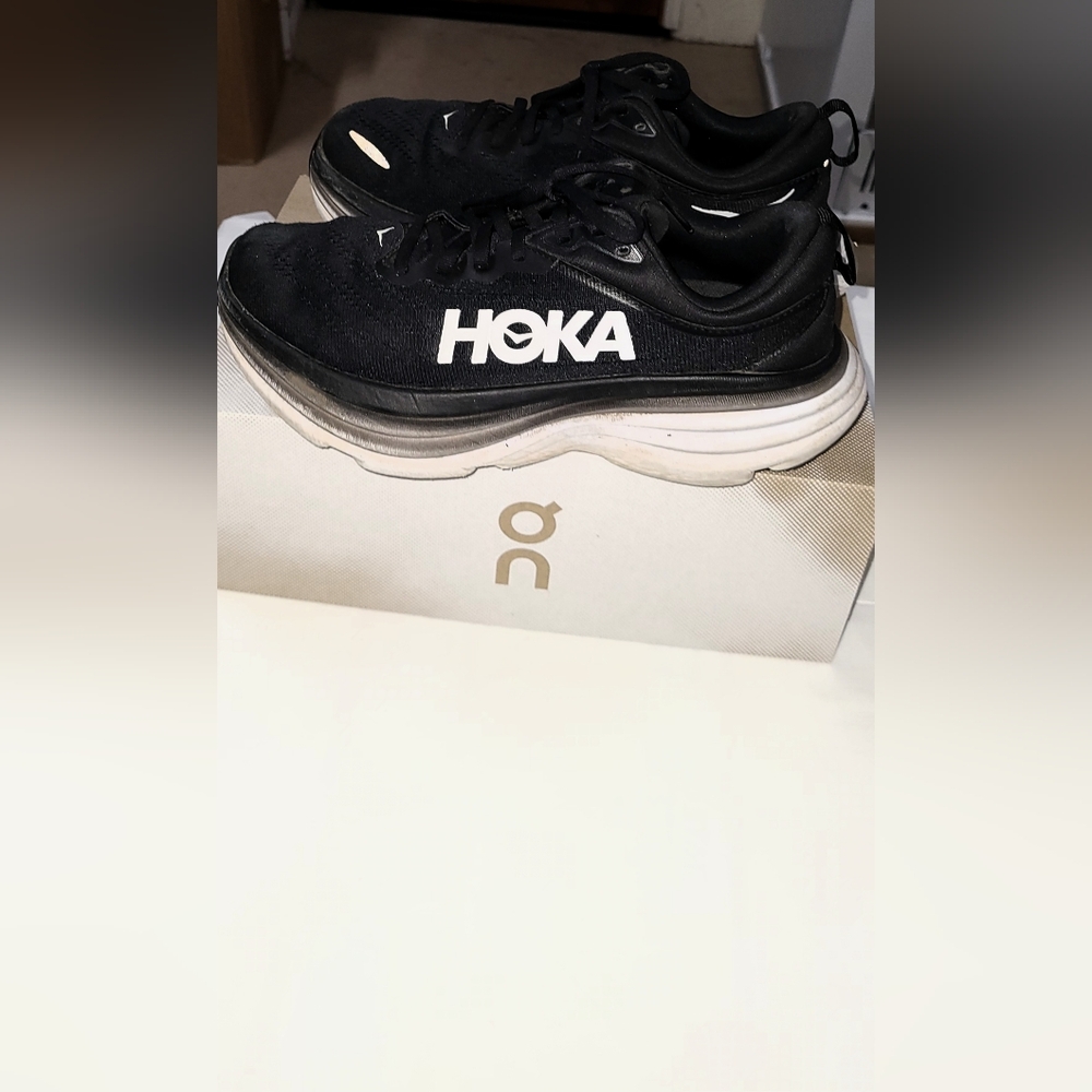 HOKA One BONDI 8 black white running walking sneaker Women 7 B or Men 5.5 B